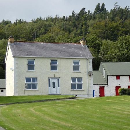Alcorn'S Farmhouse Rathmullan Exterior photo